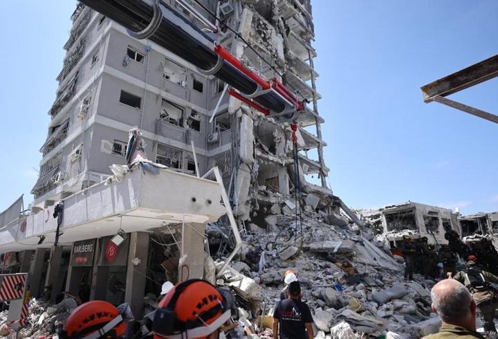 İran: İsrail saldırılarında 128 kişi öldü