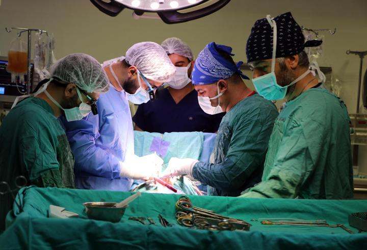 Van'da 4,5 yılda 1007 açık kalp ameliyatı gerçekleştirdi
