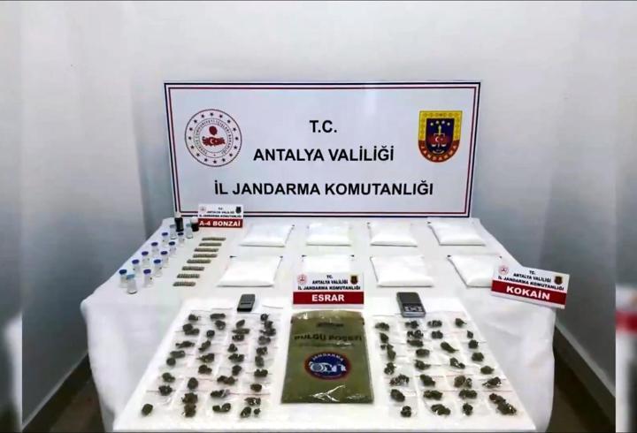 'Narkokapan-Antalya' operasyonu; 104 torbacı tutuklandı