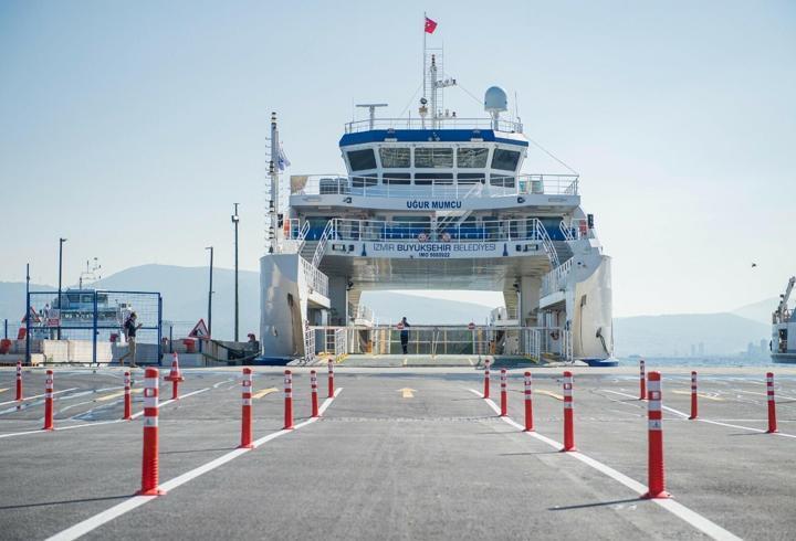 İzmir'de feribota zam yapıldı