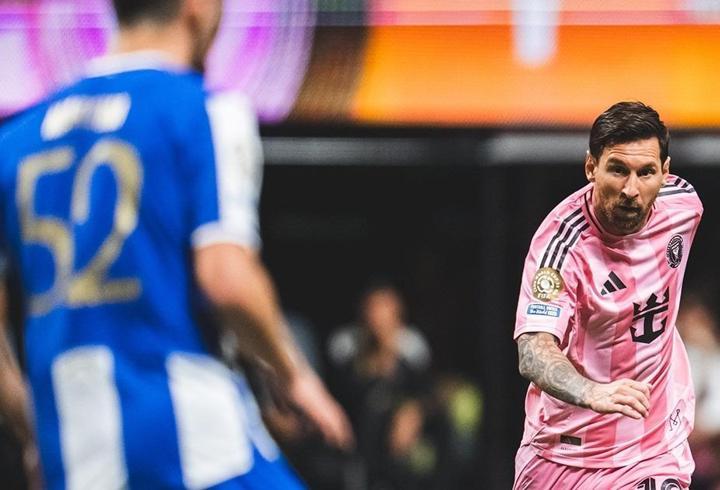 Lionel Messi, Inter Miami’ye 3 puanı getirdi