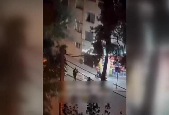 İran-İsrail savaşının simge görüntüsü! Bomba seslerinin ardından keman tınısı...