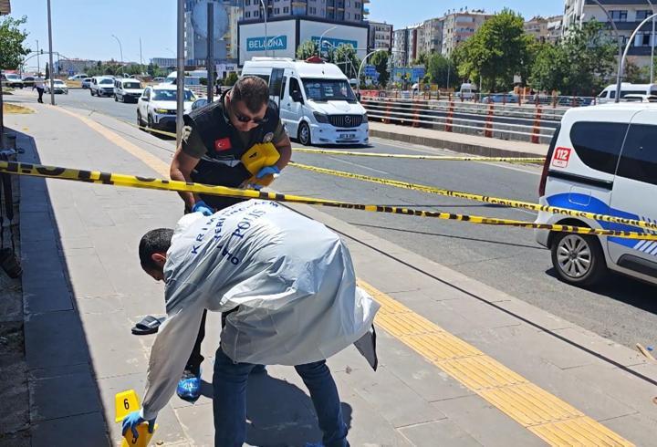 Diyarbakır'da sopalı, silahlı kavga: 3 yaralı