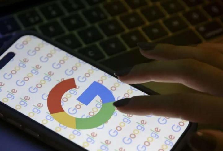 Web siteler tepe taklak olabilir