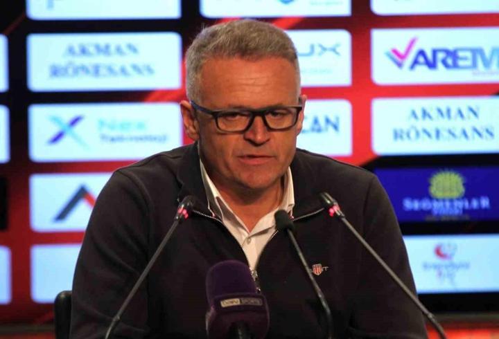 Sakaryaspor, İrfan Buz'la yola devam edecek