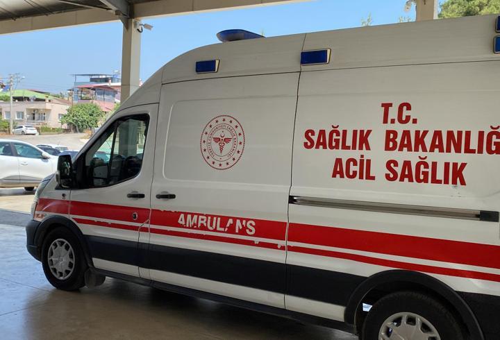 Adana'da Orman Yangını: 2 Personel Yaralandı