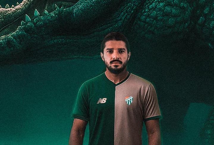 Bursaspor’a tecrübeli sol bek