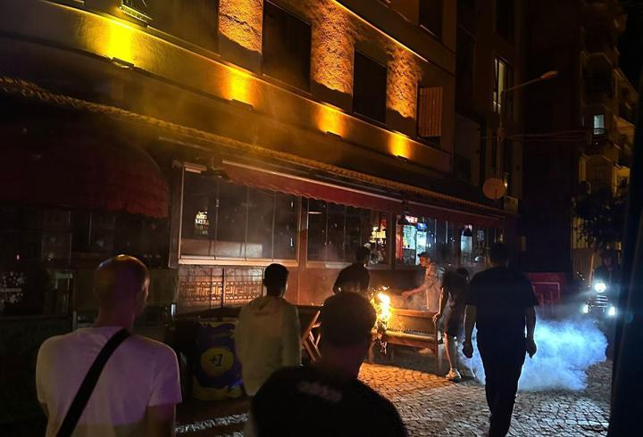 Erdek'te Otel Odasında Yangın: 1 Gözaltı