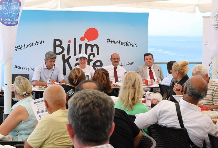 Antalya'da "Bilim Kafe" buluşma etkinliği gerçekleştirildi