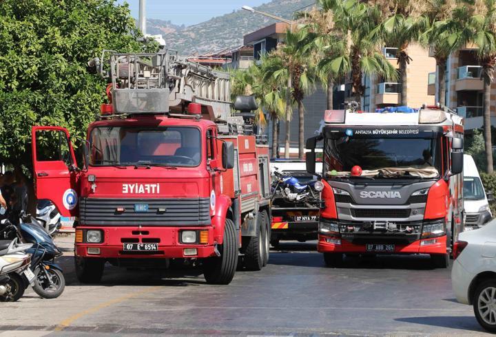 Alanya’da korkutan otel yangını! Turistler tahliye edildi...