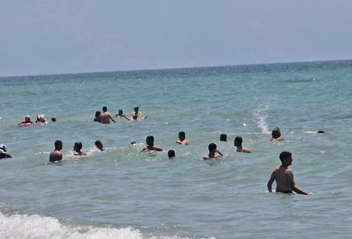 Hatay’da sahiller doldu