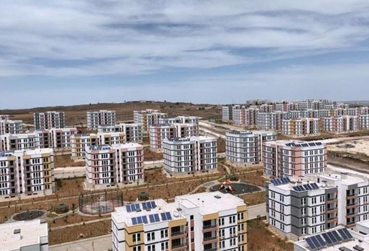 Şanlıurfa Karaköprü’de depremzedelere 2.738 yeni konut teslim edildi