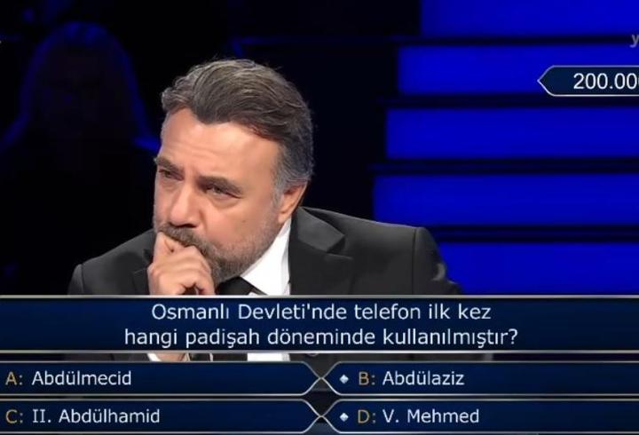 Osmanlı Devleti'nde telefon ilk kez hangi padişah döneminde kullanılmıştır?