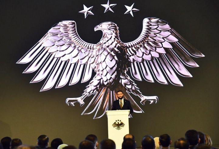 Suriye'nin yeni ulusal logosu tanıtıldı: Resmi evraklarda, pasaportlarda yer alacak..