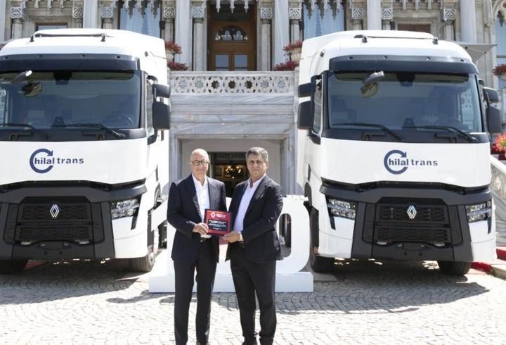 Renault Trucks’tan 100 araçlık stratejik iş birliği