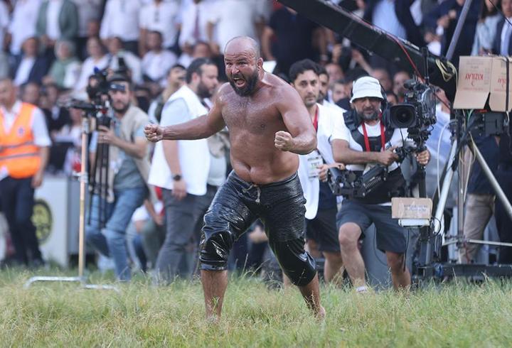 Kırkpınar’da altın kemerin sahibi Orhan Okulu oldu