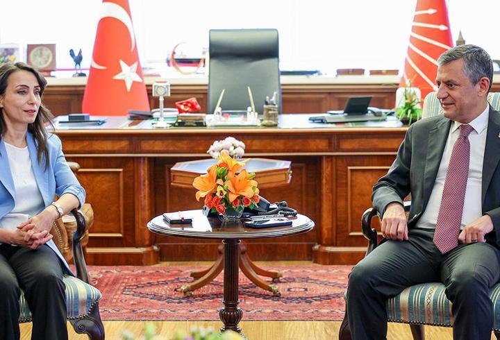 DEM Parti heyetinden Özel'e ziyaret