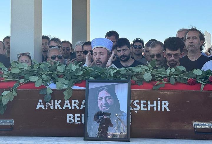 Gazeteci- yazar Nihat Genç son yolculuğuna uğurlandı