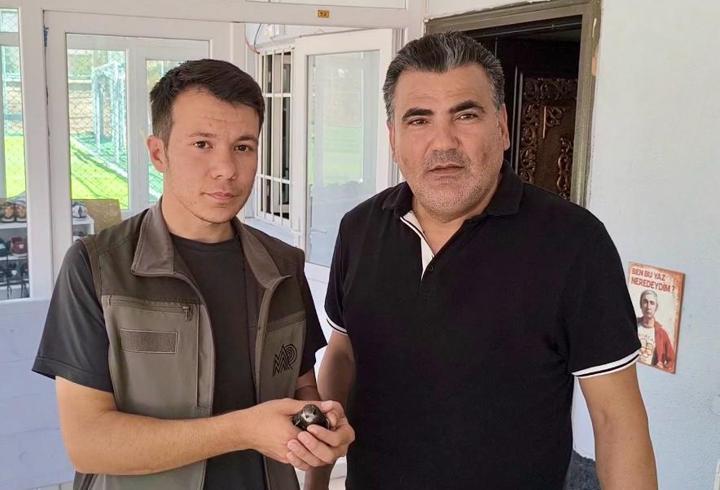 Kırşehir'de halı sahada bitkin halde ebabil kuşu bulundu