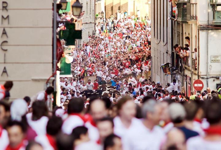İspanya'da San Fermin Festivali'nde 8 kişi yaralandı