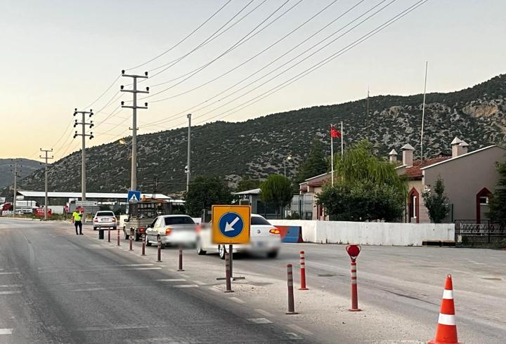 15 araç trafikten men edildi