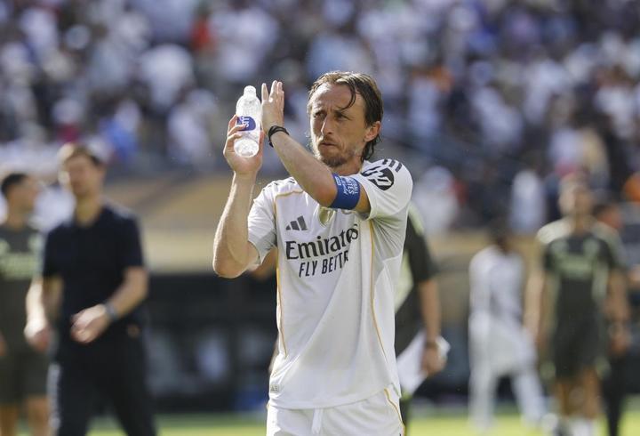 Bir dönem sona erdi! Luka Modric, Real Madrid'den ayrıldı...