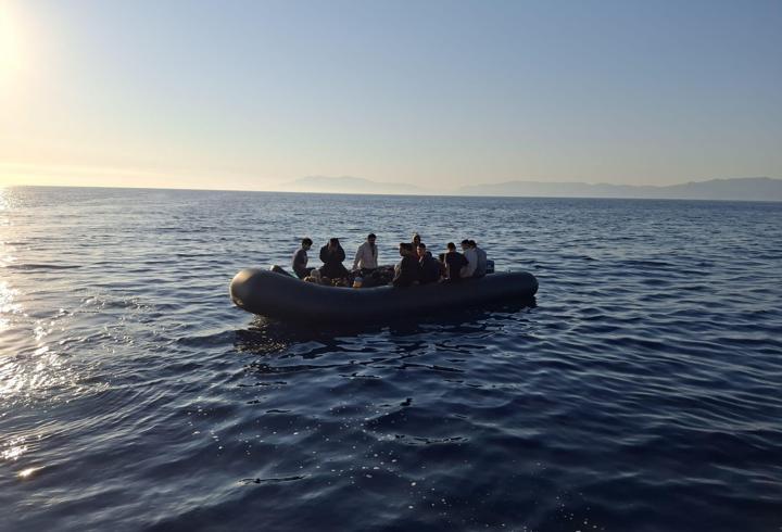 Çanakkale açıklarında 39 düzensiz göçmen kurtarıldı