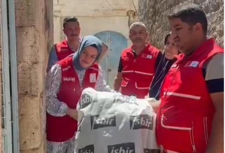 Kilis’te Kızılay’dan yaşlıları yardım
