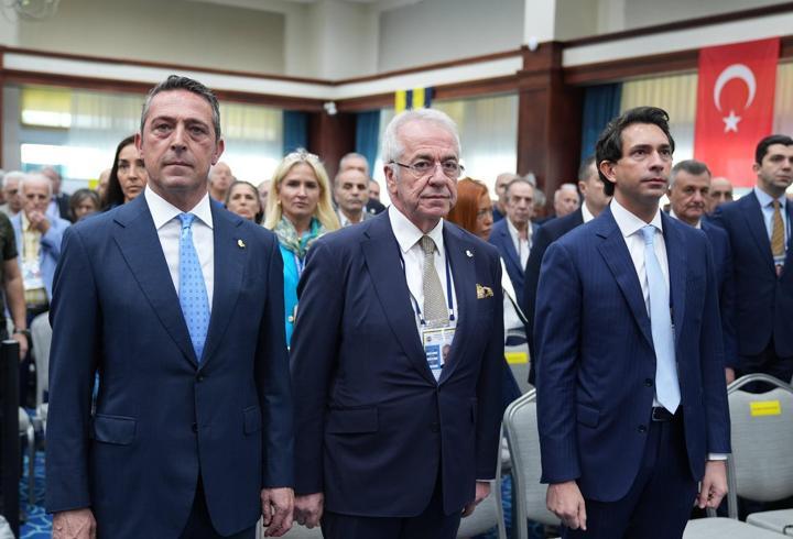 Fenerbahçe'de istifa! Yönetimde etkili bir isim görevi bıraktı...