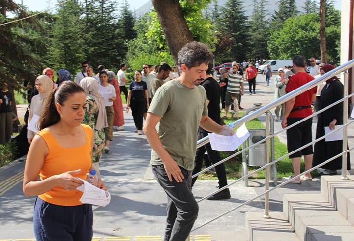 ÖSYM'den bir ilk: MEB Akademi Giriş Sınavı heyecanı başladı
