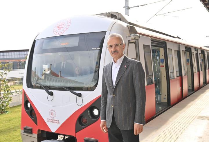 Bakan Uraloğlu duyurdu: 15 Temmuz’da raylı sistemler ücretsiz