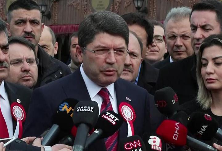 Adalet Bakanı Tunç: Millet darbecilere darbe yaptı