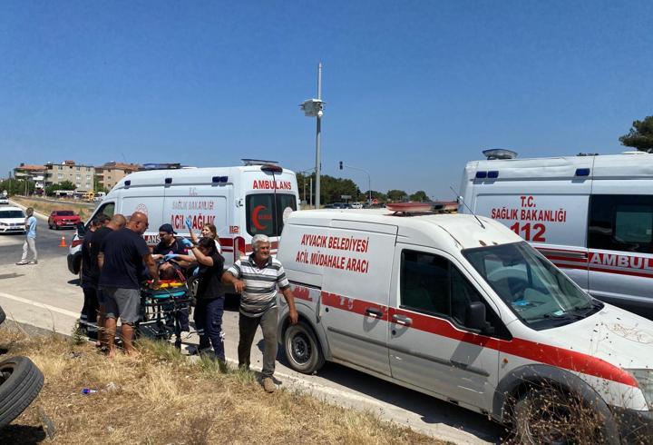 Çanakkale'de Trafik Kazası: 3 Yaralı