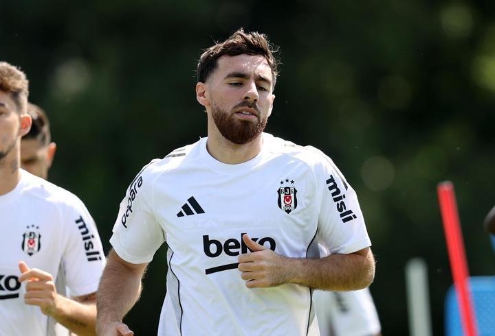 Orkun Kökçü, Beşiktaş'taki ilk antrenmanına çıktı