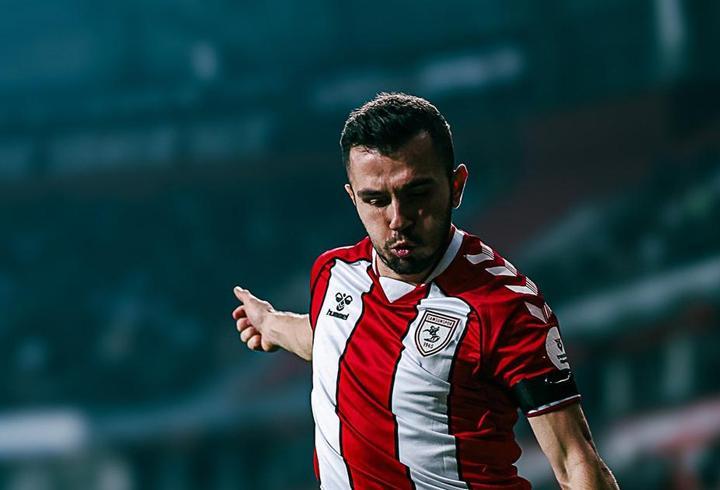 Samsunspor’da Emre Kılınç, imzayı attı