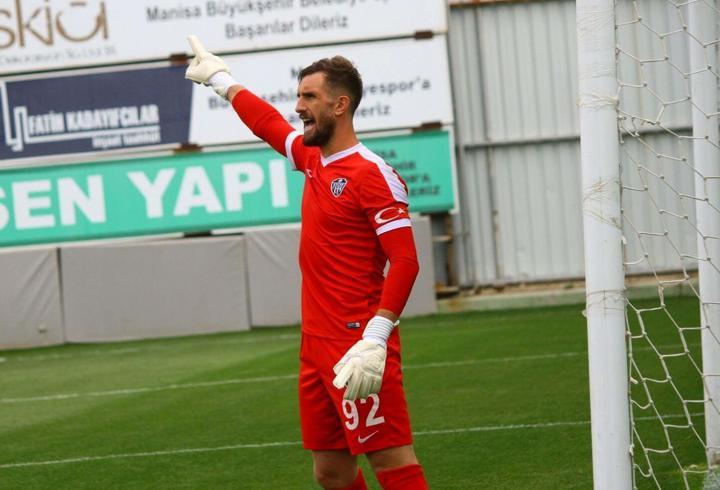    Nazillispor eski kalecisi Zekeriya'yı aldı