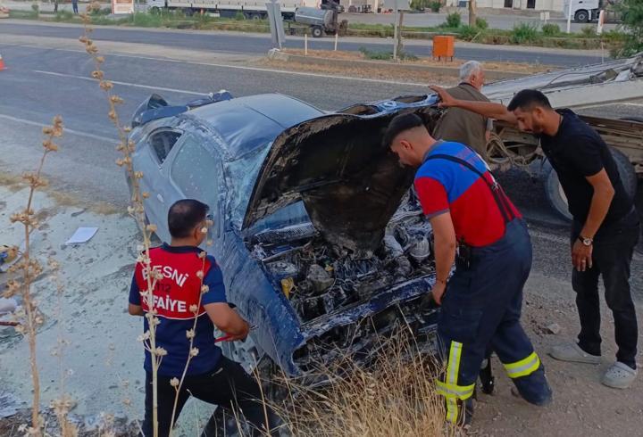 Adıyaman'da devrilen otomobil sürücüsü ağır yaralandı