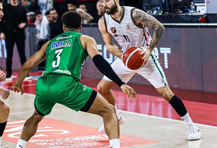 Karşıyaka potasında Thomas'tan veda