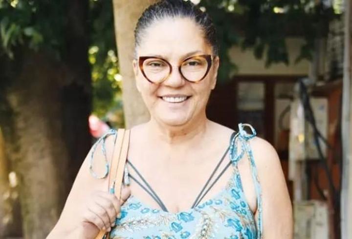 İzel: "Aşk Olmayınca Aşk Şarkıları da Çıkmıyor"