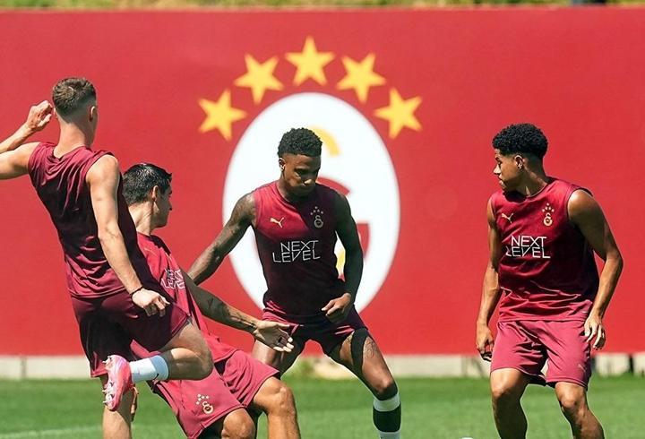 Galatasaray, kamp kadrosunu açıkladı