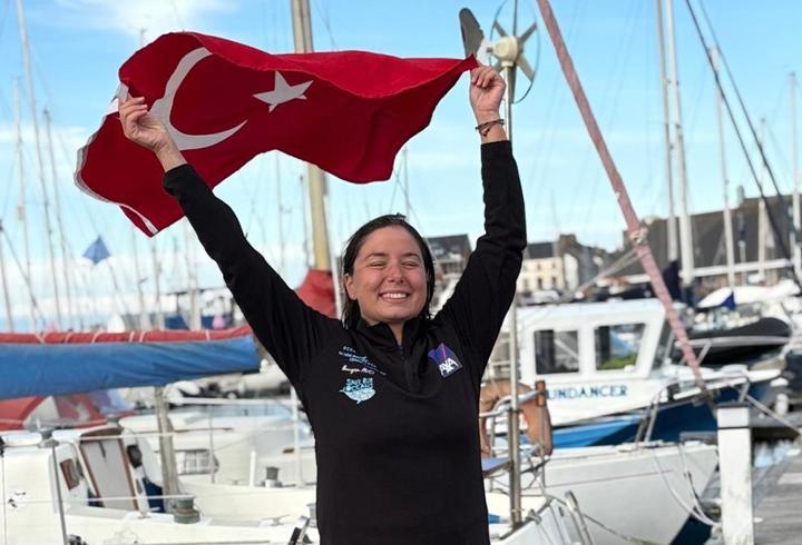 Bengisu Avcı'dan bir ilk! Ünlü Kuzey Kanalı’nı başarıyla geçti...