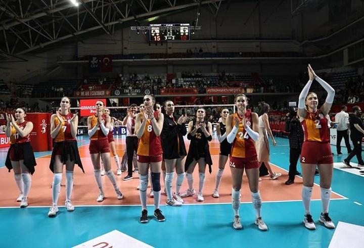 Galatasaray'dan voleybola atılım!