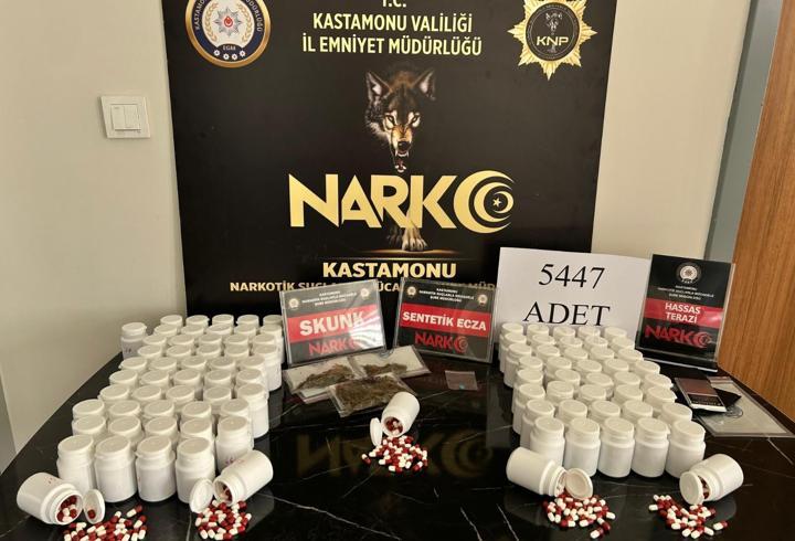 Kastamonu'da 5 bin 447 sentetik hap ele geçirildi