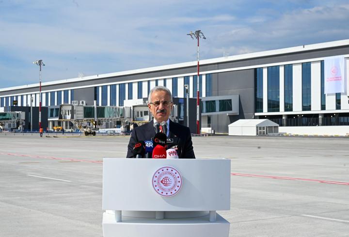 İstanbul ve Antalya havalimanları yolcu rekoru kırdı