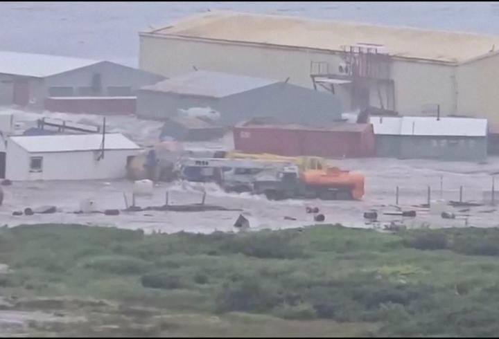 Yer: Rusya… Tsunami anları kameralara böyle yansıdı!