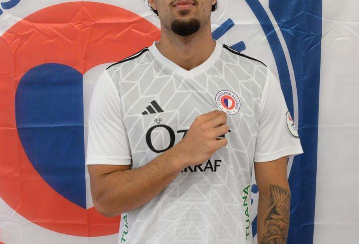   Fethiyespor Bera Ceken'i renklerine bağladı