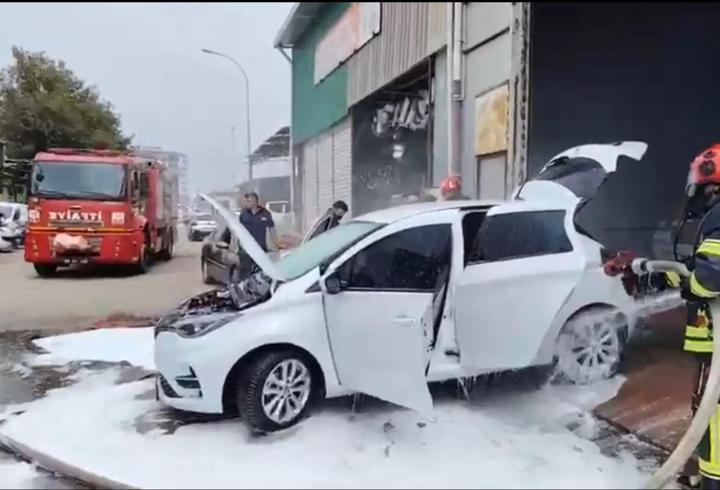Otomobildeki yangın güçlükle söndürüldü