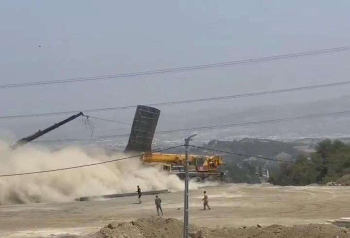 Freni patlayan vinç uçuruma yuvarlandı; 2 ağır yaralı