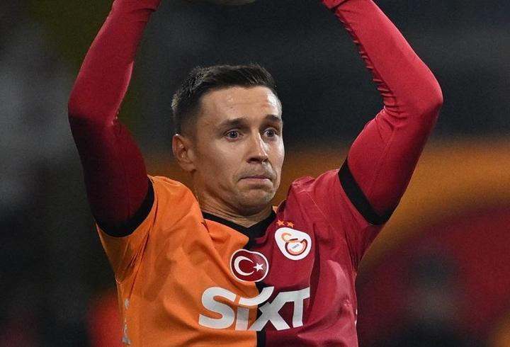 Przemyslaw Frankowski, Galatasaray’dan ayrılıyor! Yeni adresi…