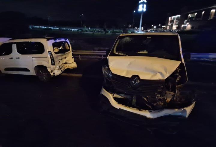 İstanbul'da 16 aracın karıştığı zincirleme kaza